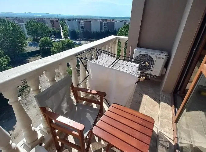 Cascadas Family * Slantchev Briag